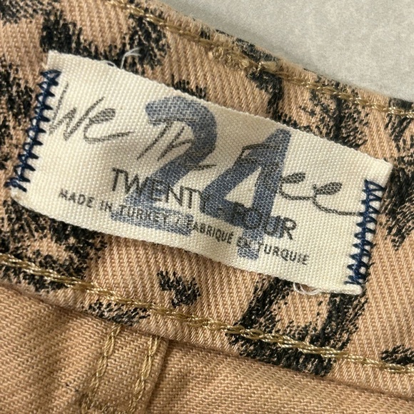 NWT Free People Printed Dogtown High Waist Shorts Cheetah Black Tan Size 24 - Picture 9 of 14